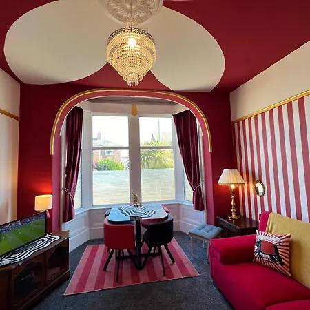 Circus Suite Blackpool Esterno foto